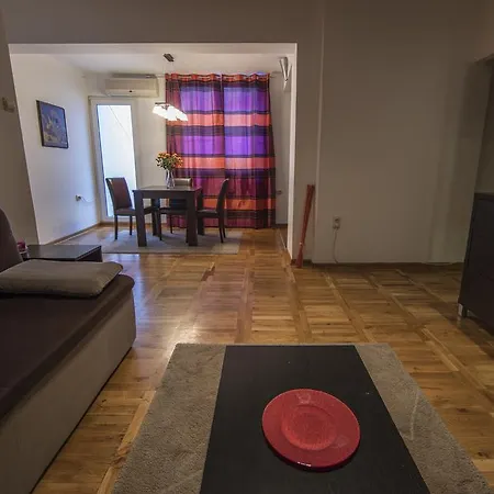 D-home King Βελιγράδι